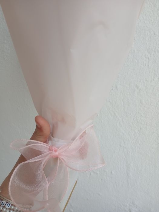 Vînd buchet flori din satin