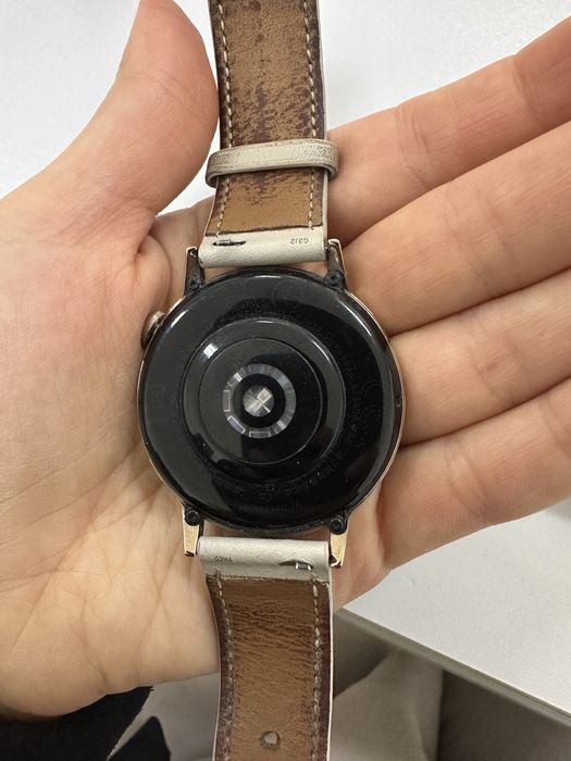 часовник Huawei GT3