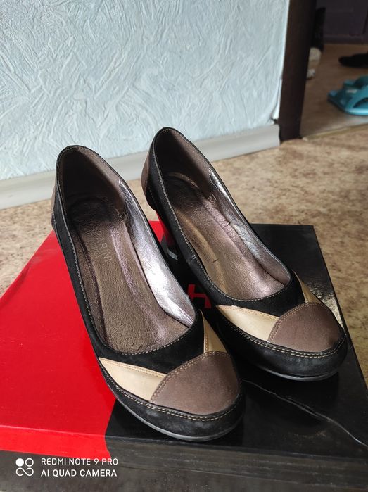 Продаю женские туфли 36 размер