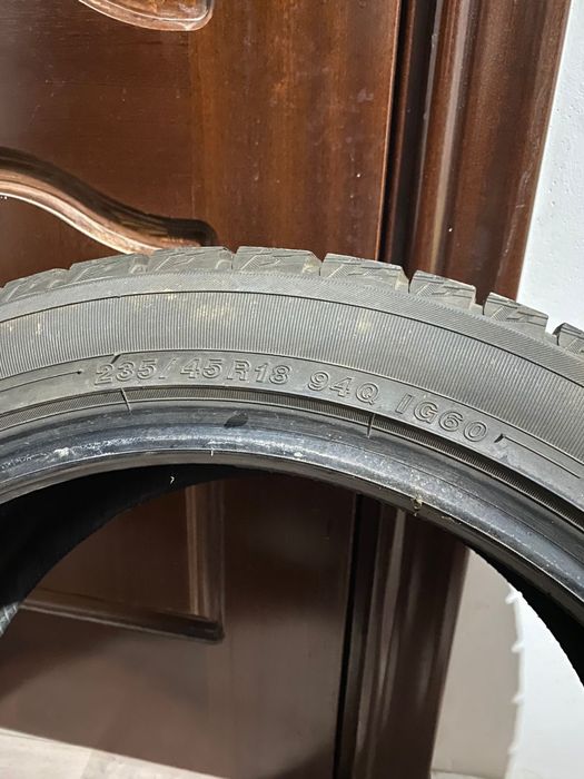 Зимние  ,235/45/R18