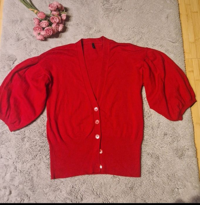 Pulover Benetton, maneci bufante, mărimea M