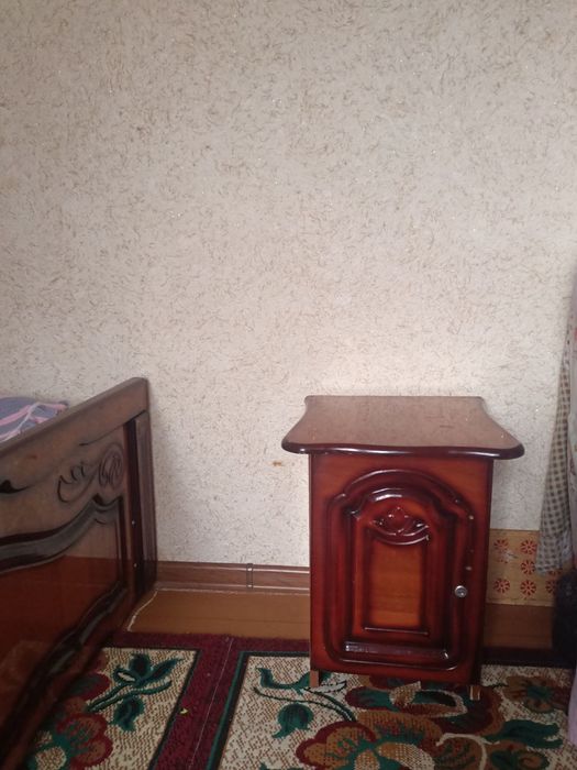 Yotoqxona mebellari sotiladi