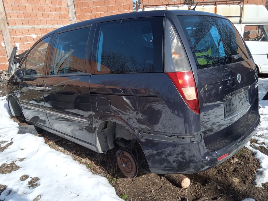 Ланчия федра на части