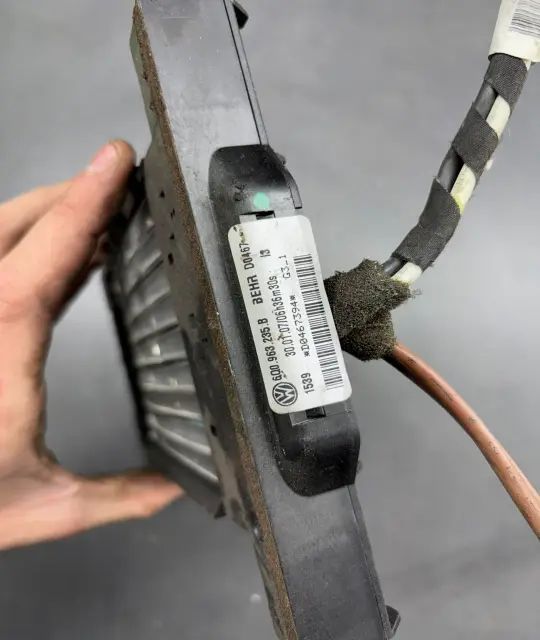 Radiator Calorifer Incalzitor Electric 6Q0 963 235 B Seat Ibiza