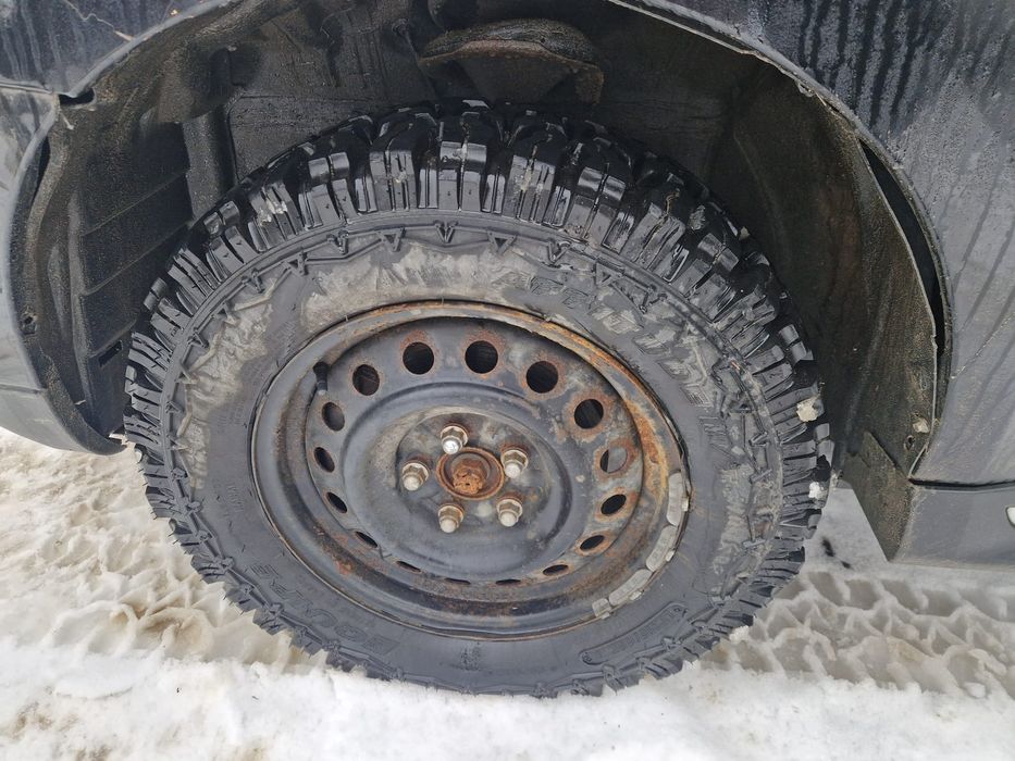 Roti off rooad Mitsubishi outlander LT 215/65R16