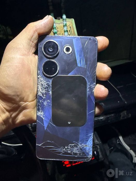 Techno camon 20 pro 8+8/256