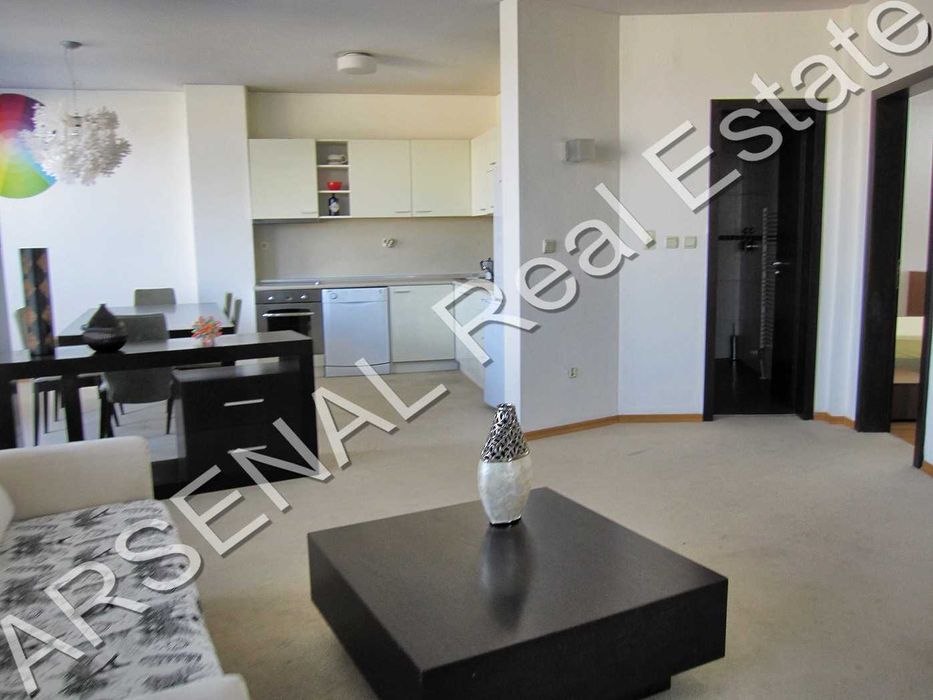 Дава се под наем Четиристаен апартамент в София, Център - 245 кв.м за 2144.55 € - Снимка #1