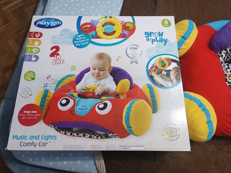 Игрален център кола със светлини и звуци Playgro
