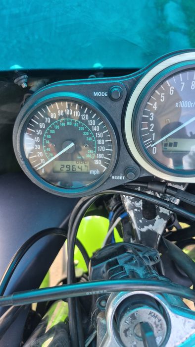 Vând Kawasaki ZX-9R 1999