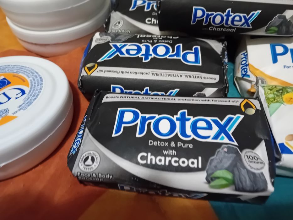 14 buc sapun protex 90g plus 7 crema de mâini edna cu galbenele