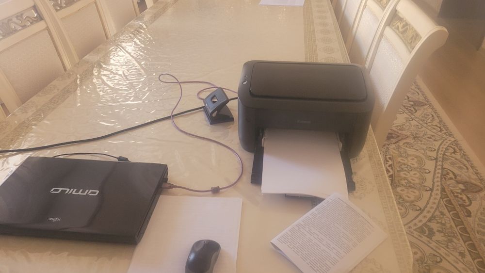 Продам ноутбук с принтерам обо отличном состаяние