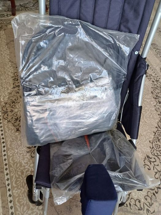 Продам инвалидную коляску