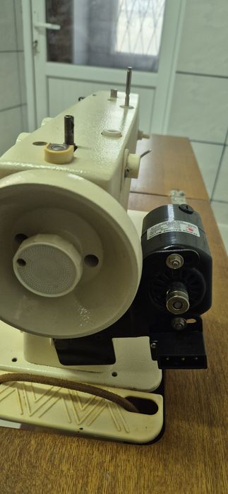 Швейная машинка "Чайка"