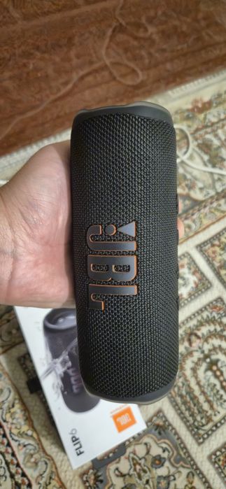 Продам JBL Flip 6