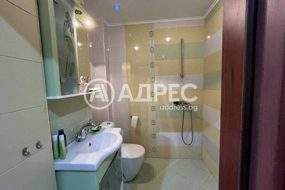 Продава се Двустаен апартамент в Разград, Център - 63 кв.м за 1692 €/кв.м - Снимка #4