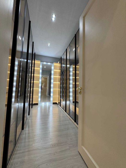 ЕВРОДОМ с бассейном и сауной | 5 соток | 450 м² |