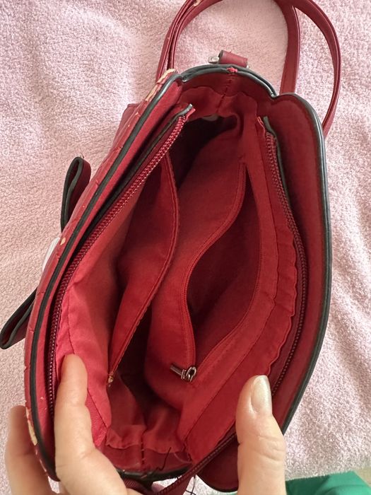 Poseta rosie cu funda