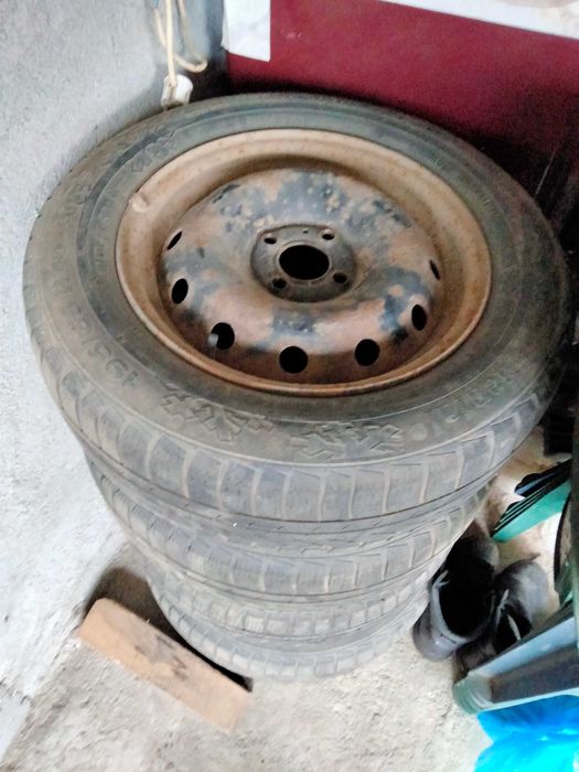 Genti cu cauciucuri logan-250 ron