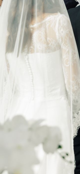 Rochie de mireasă din mătase naturală, cu voal Chantilly de 2,5 m