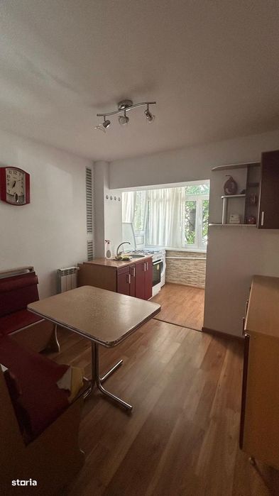 inchiriere aartament  2 camere decomandate