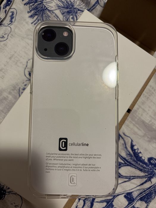 Чисто нов Силиконов калъф за iphone 13 от Cellularline