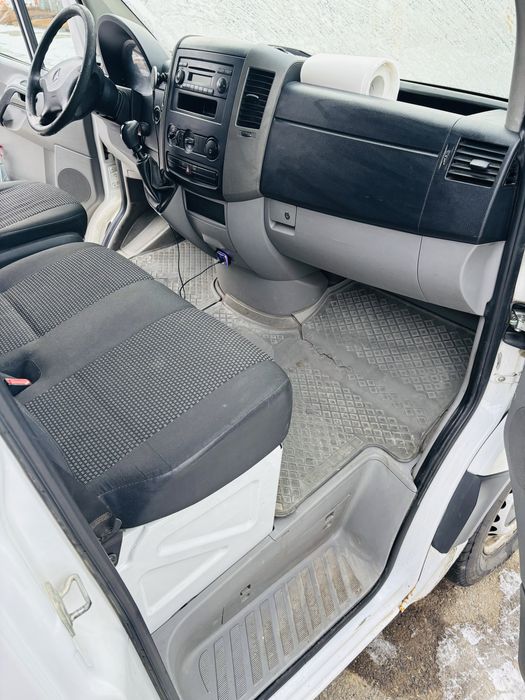 Mercedes sprinter cu prelata