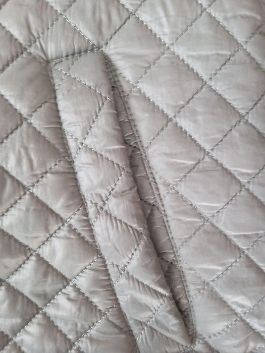 Продам куртку в отличном состоянии.