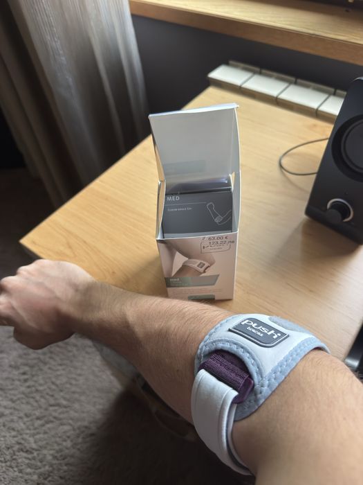 Push Elbow Brace / Медицинска скоба за лакът