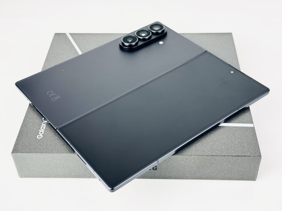 НОВ! Samsung Galaxy Z Fold 7 5G 256GB 12RAM Jetblack 2г. Гаранция