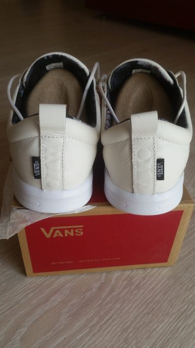 Adidas din piele barbati Vans  42
