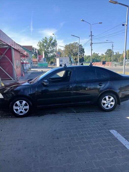 Vând scoda octavia