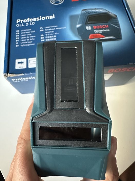 Линеен лазерен нивелир Bosch GLL 2-10