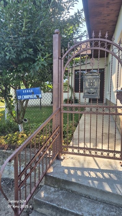 Огради,врати и прапети от ковано желязо