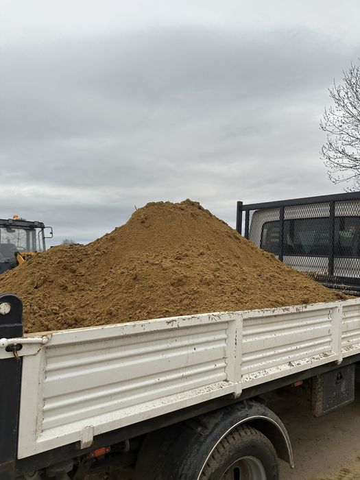 Pamant vegetal negru,maroniu,galben nisipos