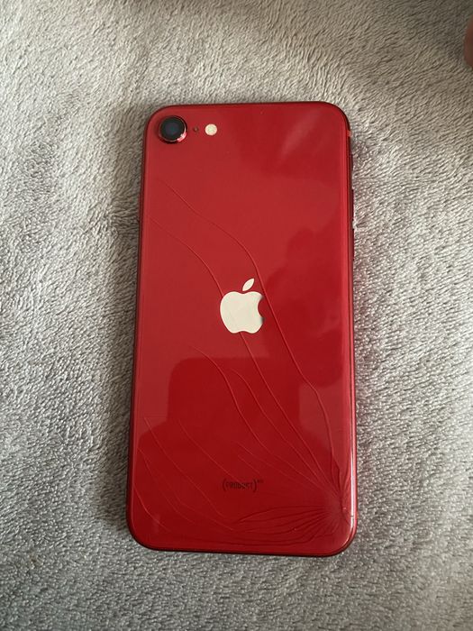 iPhone SE si iphone 11