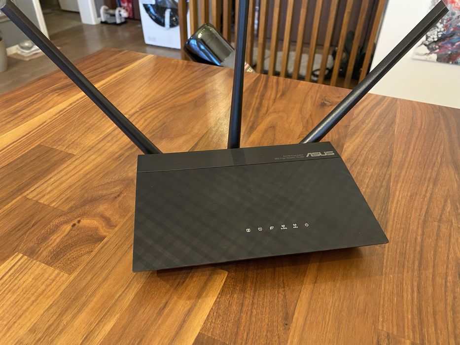 Router Wi-Fi ASUS AC750 Dual-Band RT-AC53 2.4 ghz și 5 ghz, 733 mbps