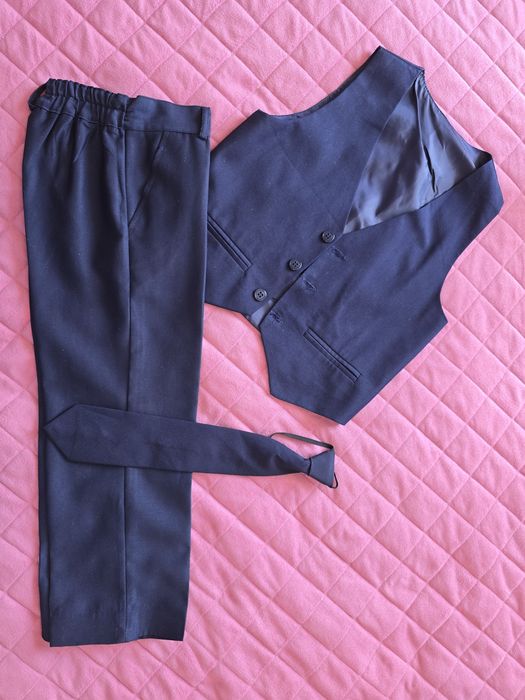 Продам школьную форму 1 класс