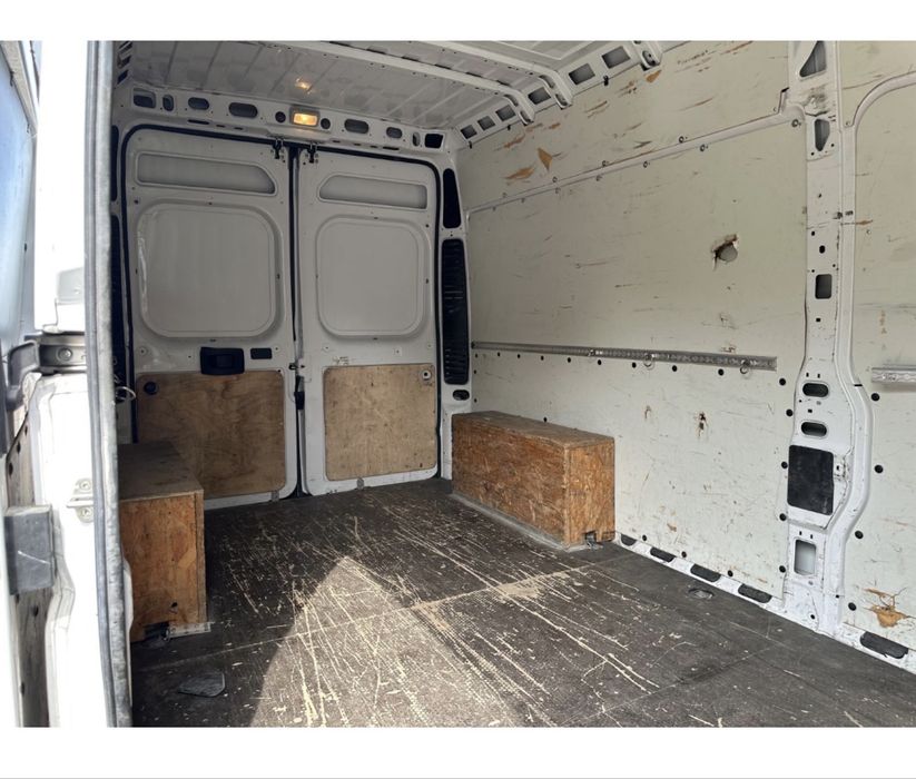 СВОБОДЕН, БУС ПОД НАЕМ, без депозит, 131кс голяма база, икономичен