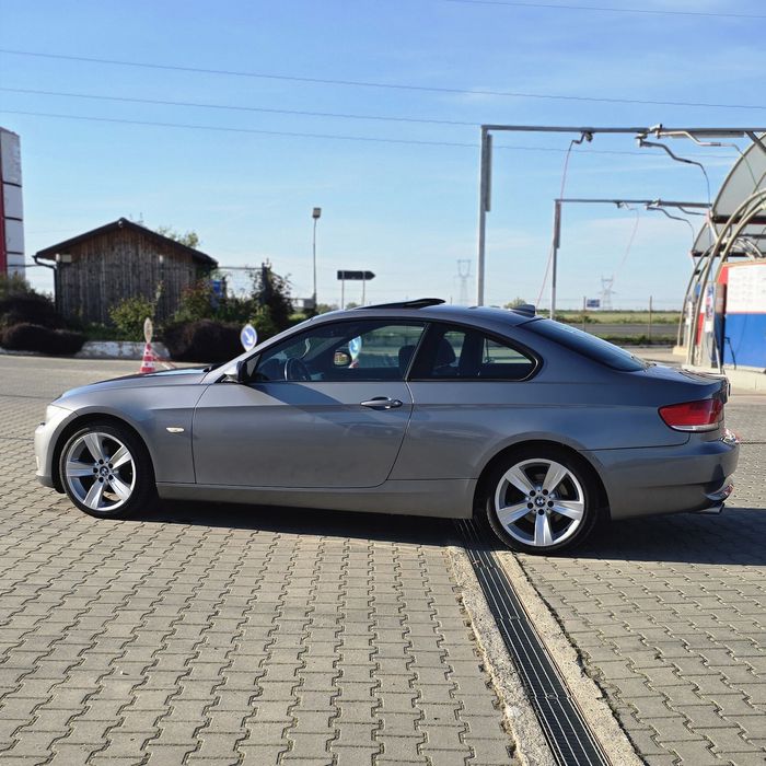 BMW 320d  E92  coupe / automat