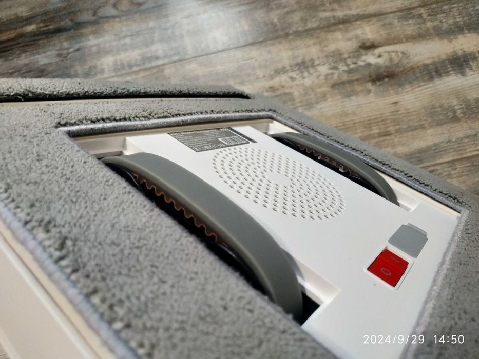 Hutt W66 робот за прозорци