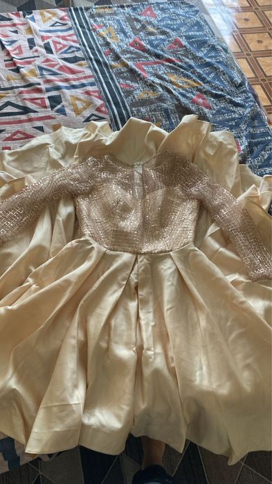 платье для мероприятии и для выпускного