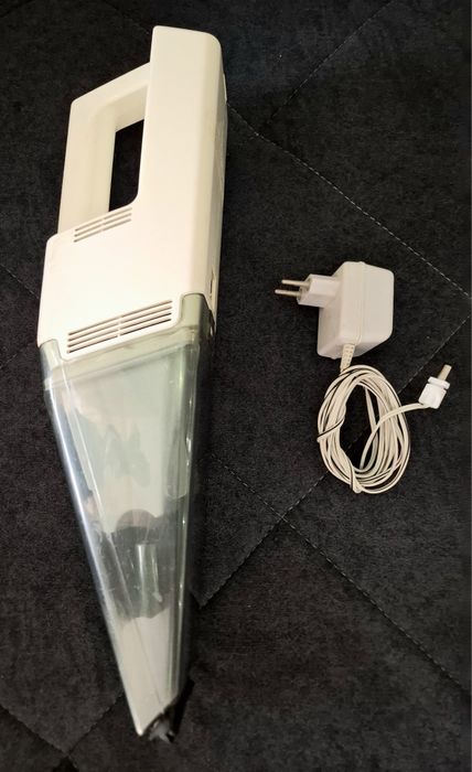 Ручной пылесос или машинный,Rowenta.Не работает причину не знаю.