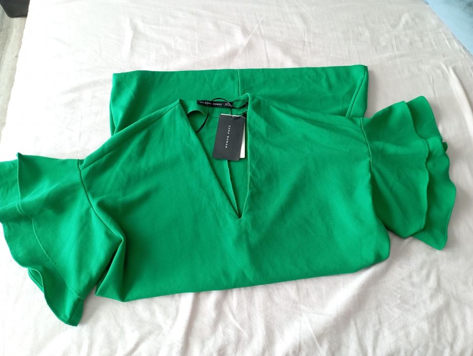 Красиви  нови рокл,и  Zara / JUST