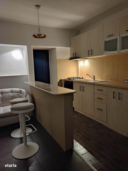 Apartament 3 camere Piața Romană / Amzei. Vedere Piațeta Arthur Verona