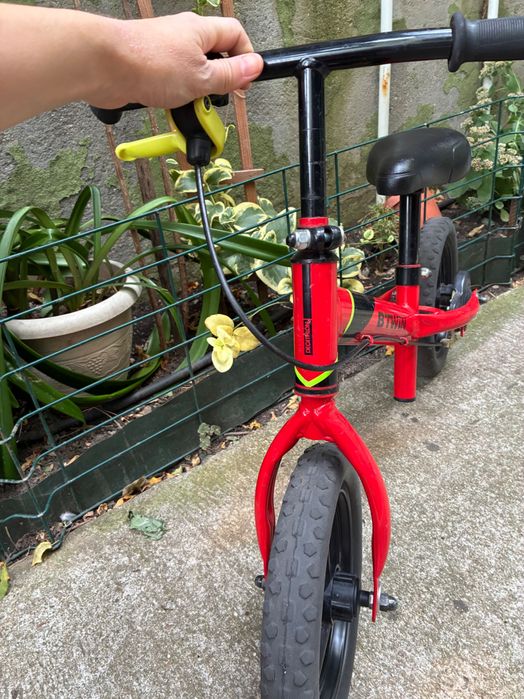 Bicicleta de echilibru cu frane Decathlon
