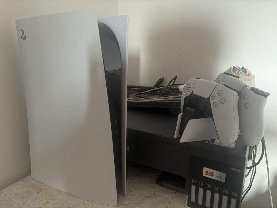 Консольная приставка PS5