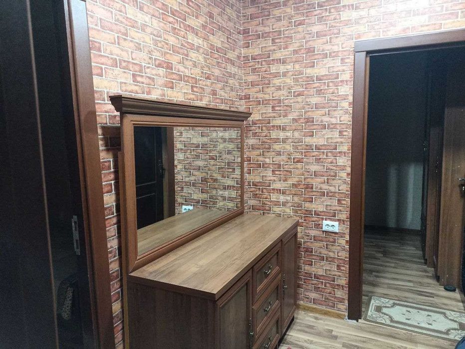 Продаётся 4-х комнатная квартира со всеми удобствами. (78 кв2)