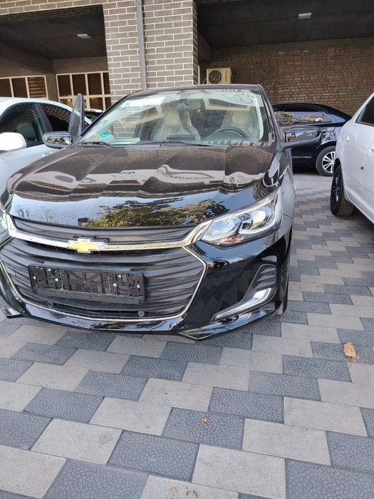 Chevrolet Onix  (Premier plus), 2023, 3500 пробег