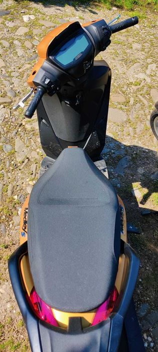 Inchiriez scuter livrari ( Glovo, Bolt Wolt)