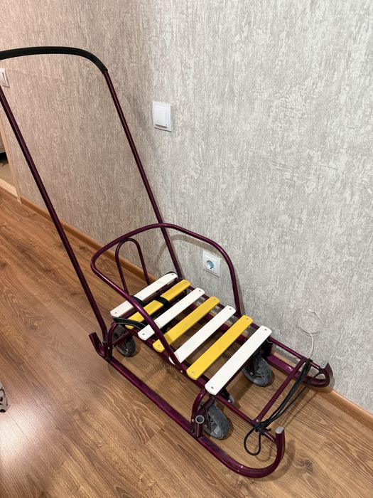 Продам санки детские